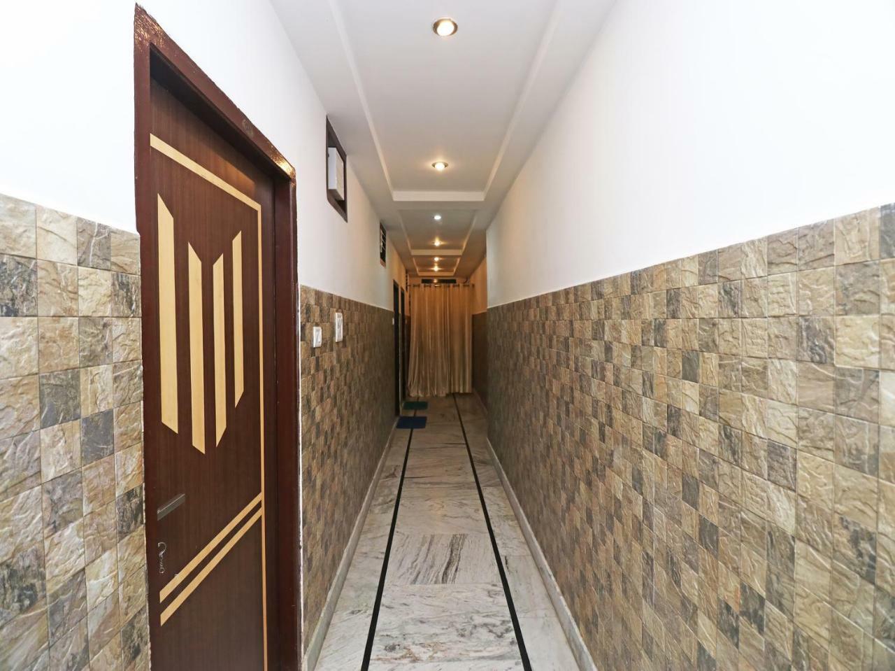 โอโย 18916 ศยม เรซิเดนซี Hotel คาตรา ภายนอก รูปภาพ