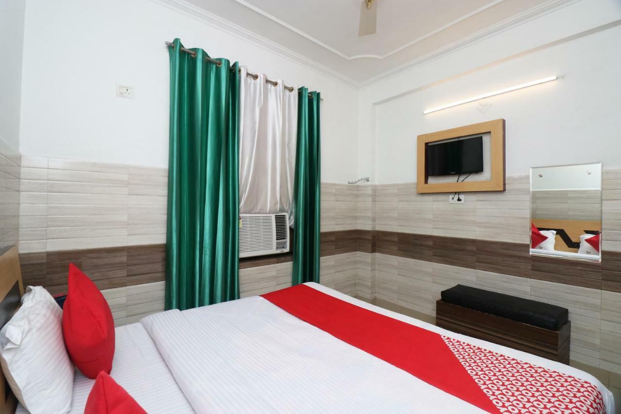 โอโย 18916 ศยม เรซิเดนซี Hotel คาตรา ภายนอก รูปภาพ